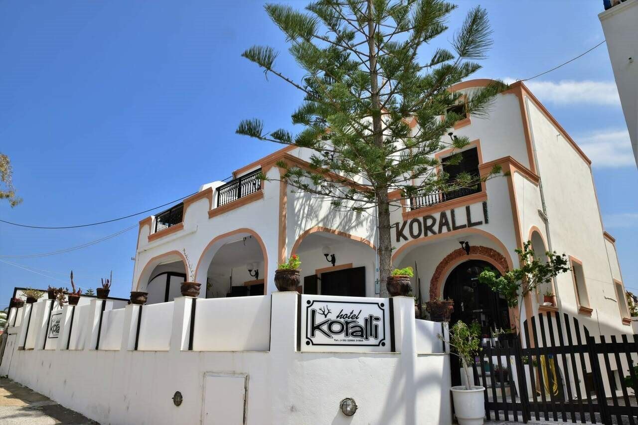 Hotel Koralli Kamári Exteriér fotografie